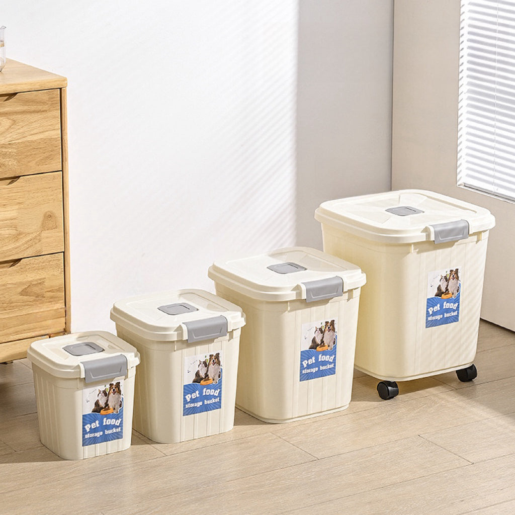 Pet food storage bucket